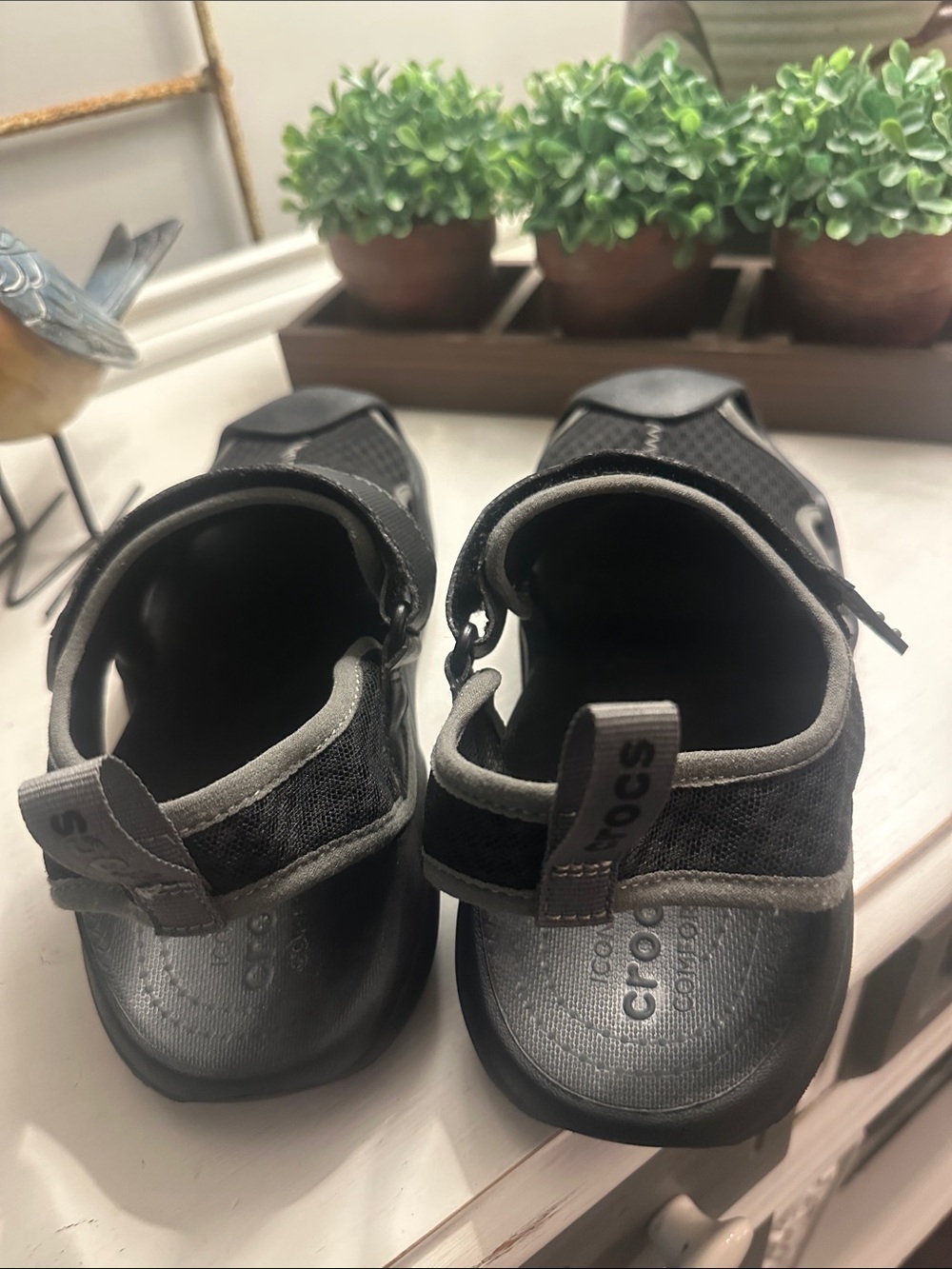 Men’s Crocs Water Shoes Sandals 9 - Picture 3 of 6
